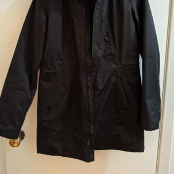 North Face Lined Rain Coat - Picture 4 of 7